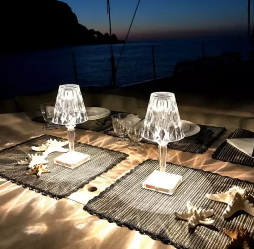 Lampada da tavolo led ricaricabile Touch per ristoranti bar hotel