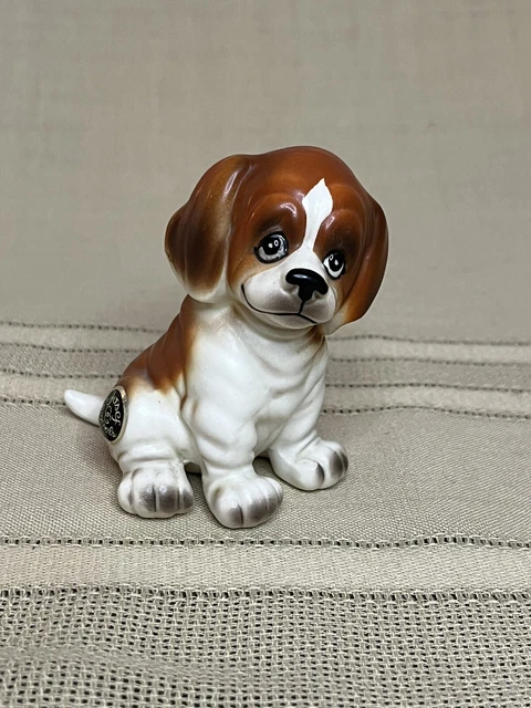 Vintage Josef Originals Beagle Dog Puppy Sitting Figurine Hand Painted Sticker