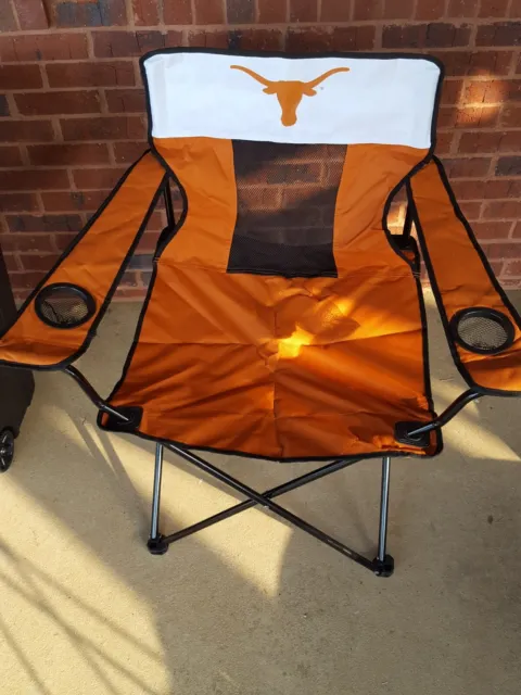 Texas Longhorns Folding Camp Chair + Carrying Bag - 34.5" Tall x 22" Wide (Seat)