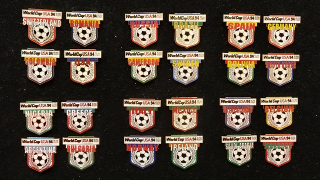 Lot pin's Coupe du Monde 1994 football (World Cup 94