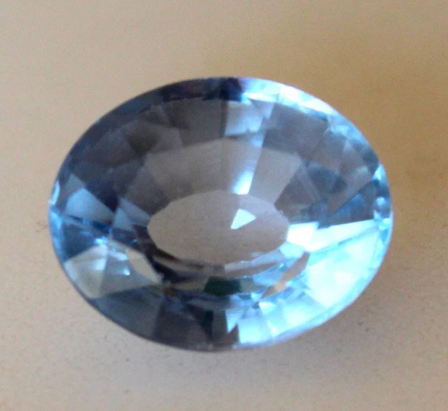 Pierre Aigue-marine Naturelle Du Brésil – Cabochon Ovale 8,03 Carats – Verte, Transparente, Non Traitée