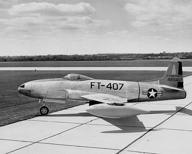 LOCKHEED F-80 SHOOTING STAR AIRCRAFT 8x10 SILVER HALIDE PHOTO PRINT