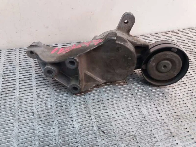 038903315 galet tendeur pour SEAT IBIZA II 1.9 SDI 1996 1165733 3