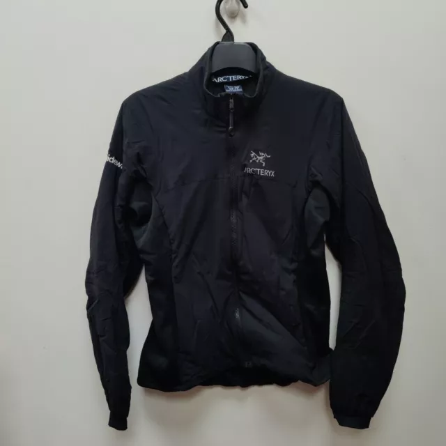 Arcteryx Atom LT Kapuzenpullover mit durchgehendem Reißverschluss schwarz Jacke Firmenlogo Gr. UK 4 - 6