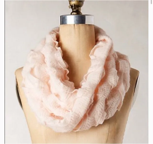 BNWT Anthropologie Infinity Scarf Pink