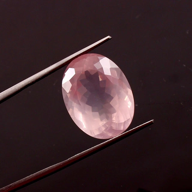 Magnifique QUARTZ ROSE  3.06 Carats