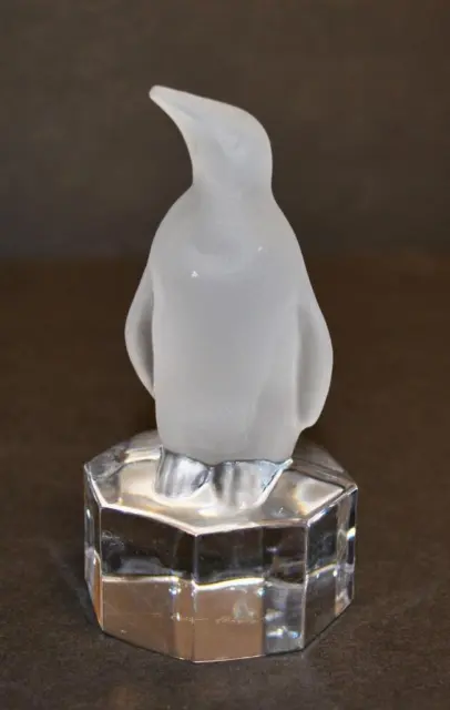 Vtg Signed 1987 GOEBEL Frosted Crystal Glass PENGUIN 4 1/4" Paperweight Figurine