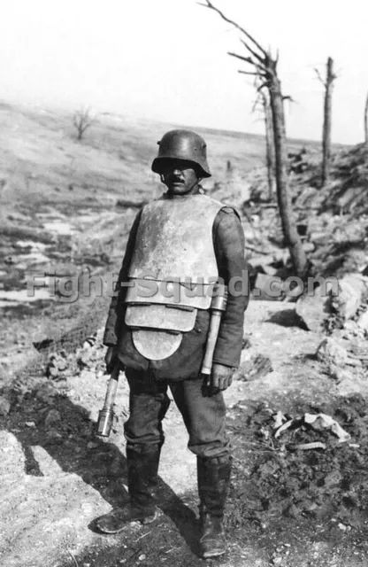 WW1 Prima Guerra Mondiale Grande Guerra 1914 1918 Foto Foto Armatura...