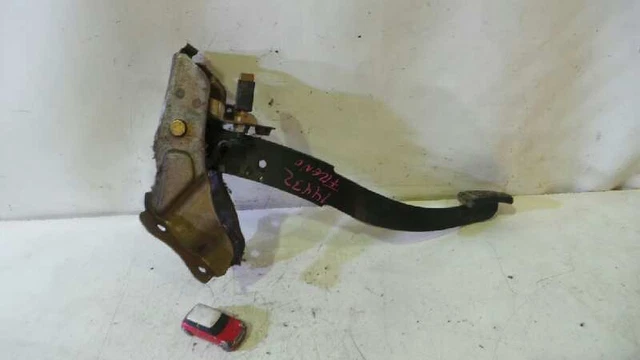 Pédale de frein  nissan terrano ii 2.7 tdi 4wd (125 cv) 1996 1737091