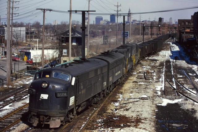 Orig. Slide Penn Central #1774 Clark Branch Cleveland Ohio 3/9/1975