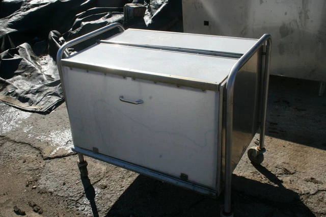 Dish Caddy T-170 Dish Cart with Partitions and Circular Bumpers