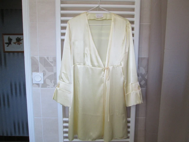 Déshabillé en satin taille XL / 42 NEUF