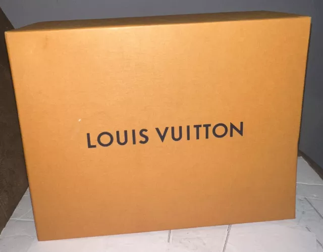 NEW AUTHENTIC LOUIS VUITTON LV ORANGE GIFT BAG AND MAGNETIC EMPTY BOX  16x15x3