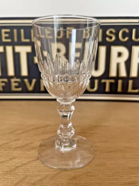 Charmant petit Verre à pied ancien en Cristal - Dans le gout de Baccarat