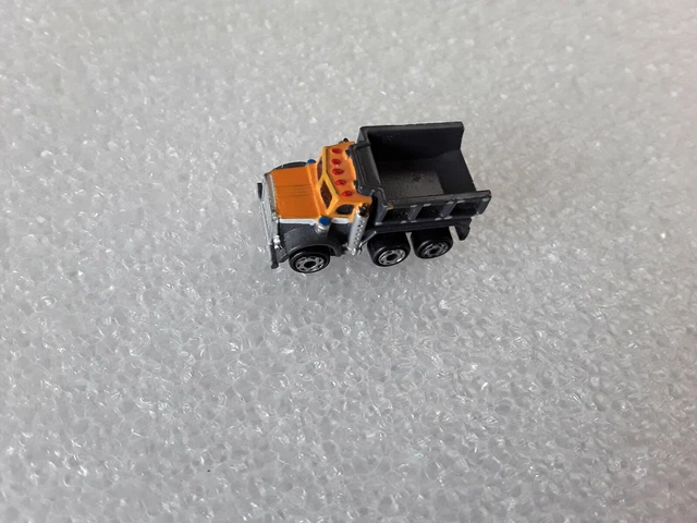Micro Machines Galoob – Toyota Hi Lux Pickup – Micro Lights – échelle 1/87