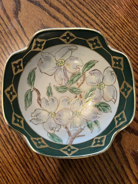 Vintage Porcelain Hand Painted Floral Gold Trim Green Chinese Decorative Bowl