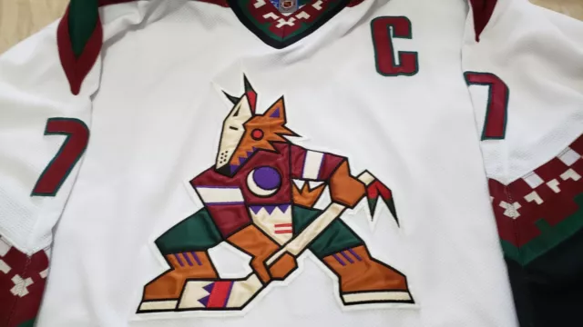 Phoenix Coyotes 96-97 Starter Authentic Center Ice Keith Tkachuk size 56  Hockey Jersey