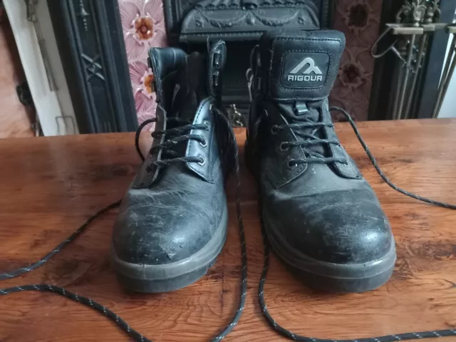 Rigour safety boots clearance