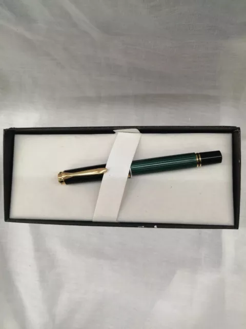 Pelikan Souveran Fountain Pen Striped Green Nib EF 14K