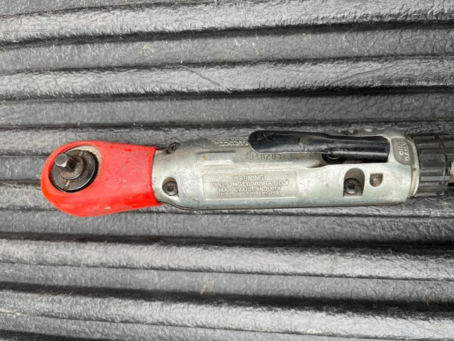 Snap-On Tools FAR25A, Compact Air Ratchet 1/4" Drive 3