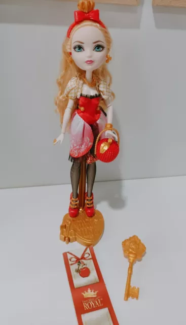 Ever After High Apple White Doll First Chapter HTF