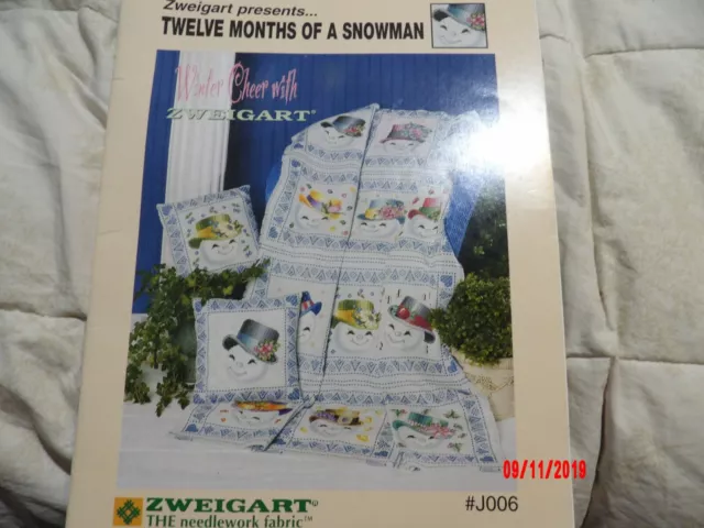 ZWEIGART PRESENTS...12 MONTHS SNOWMAN Cross Stitch Book HARD TO FIND 2003 RARE