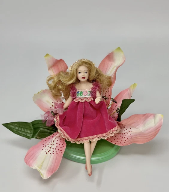 Paradise Galleries Treasury Collection Porcelain Thumbelina Doll Timeless Tales