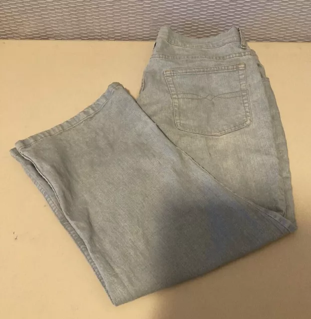 WOMEN’'S FADED GLORY STRETCH Relaxed Fit sz. 18 Light Blue Jeans $8.00 ...