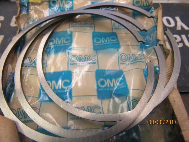 New  Omc Oem  Johnson Evinrude Piston Ring Set 383681