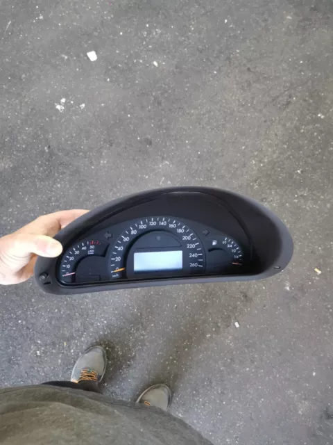 Mercedes Benz W203 C200CDI C220CDI Tachimetro Comando A2035401347 (111)