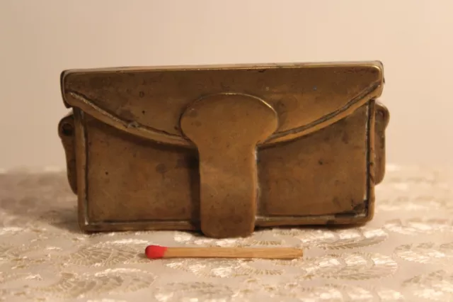 Petite boîte vintage en laiton et nacre - Ma valise en carton