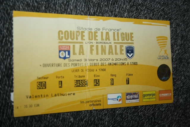 Drapeau Olympique Lyonnais OL – Finale Coupe De La Ligue 2007 Vs Bordeaux – Occasion