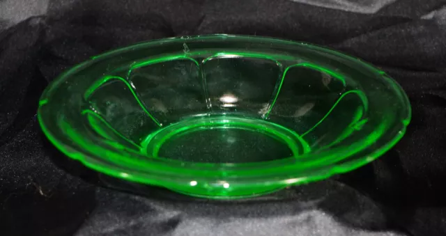 Vintage Federal Glass Colonial Green Fluted Salad Bowl 61/2"