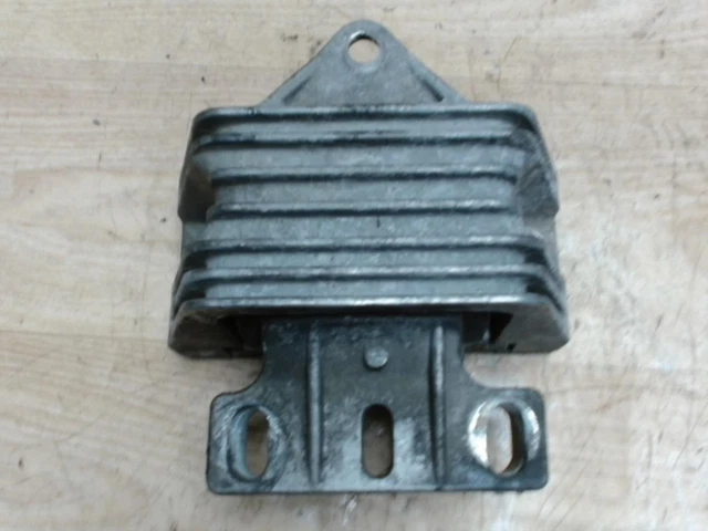 Support moteur gauche AUDI TT 1 COUPE 1.8i - 20V TURBO QUATTRO 4X4/R:60642156