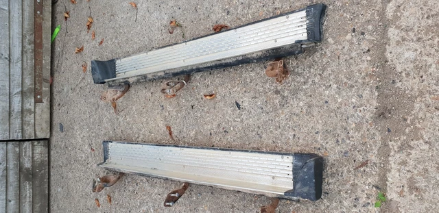 Toyota Hilux 2012-2015 OEM Side Steps – The Bakkie Shop Toyota Hilux 2012-2015 OEM Side Steps – The Bakkie Shop