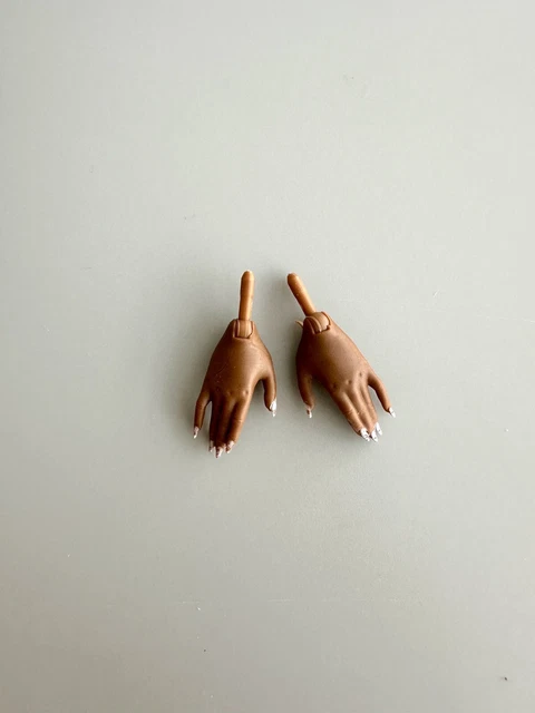 lol omg Surprise Miss Independent Doll Spare Hands