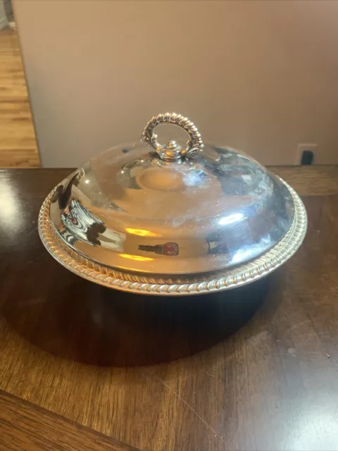 WM Rogers 862 Silverplate Round Serving Bowl Casserole With Lid VINTAGE