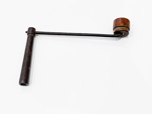 Manivelle Et Clés De Remontage N°14 Pour Horloge Comtoise - Ancien Métal