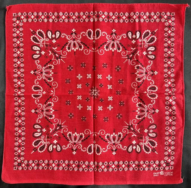 Vtg 100% Cotton Red Paisley FAST COLOR TRUNK UP One Selvage Edge BANDANA Scarf