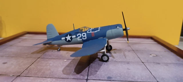 Kit Modèle Avion De Chasse Vought F4U Corsair échelle 1/72 - En Métal Moulé Sous Pression - Dimensions 17x15x4 Cm - Pour Adultes Collectionneurs Ou Cadeau - Détails Réalistes - Boîte Protégée - 6