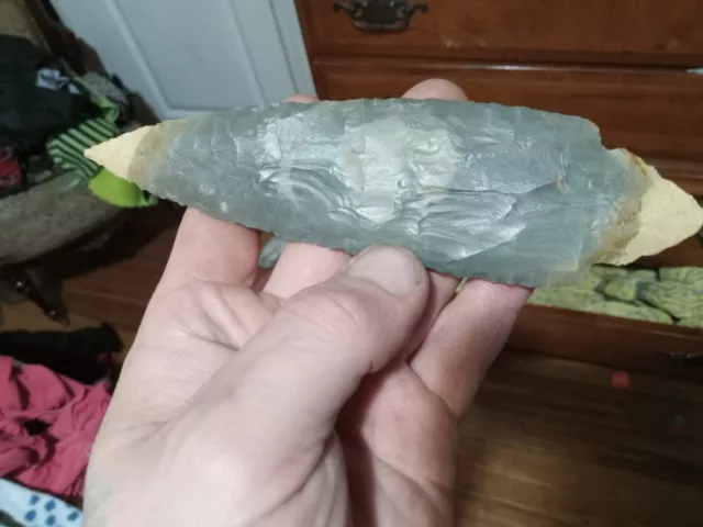 huge 6 and 3/4 turkeytail no Brainerd authentic native american arrowhead