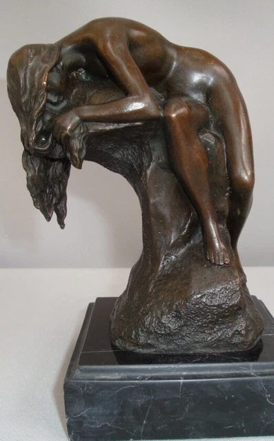 Estatua Damisela Sexy Art Deco Estilo Art Nouveau Estilo Bronce sólido Firmado