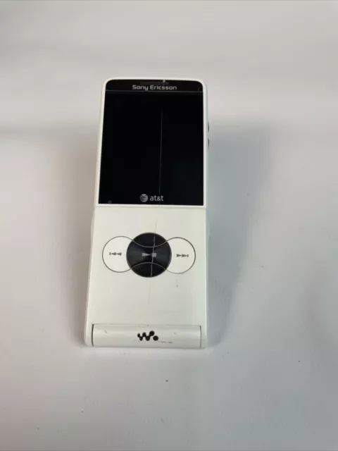 Sony Ericcson Walkman W350a White AT&T Flip Phone No Battery ( Untested)
