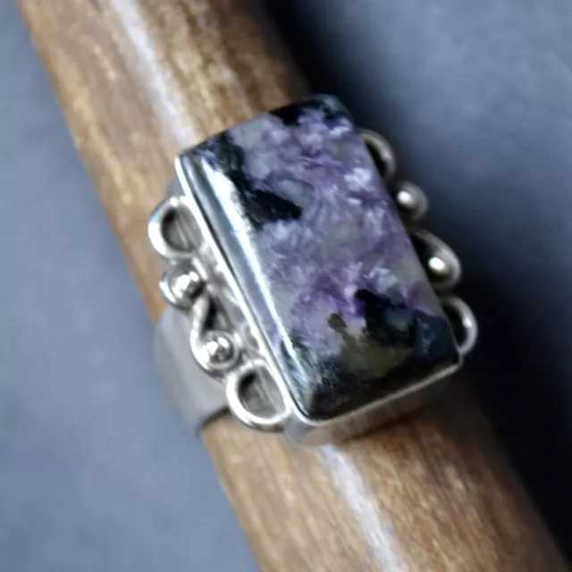 *Old Pawn Vintage Navajo Charoite Sterling Silver Ring SIZE 8