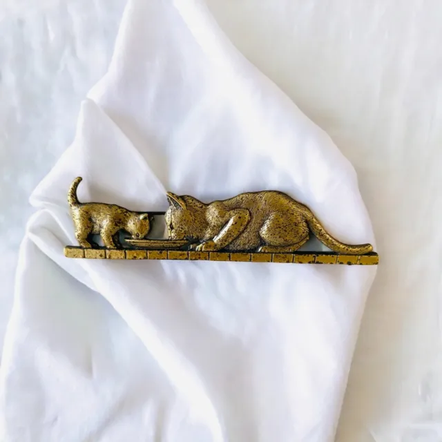 New Vintage Bronze JJ Jonette Jewelry Mama Cat & Kitten Sipping Milk Bar Pin