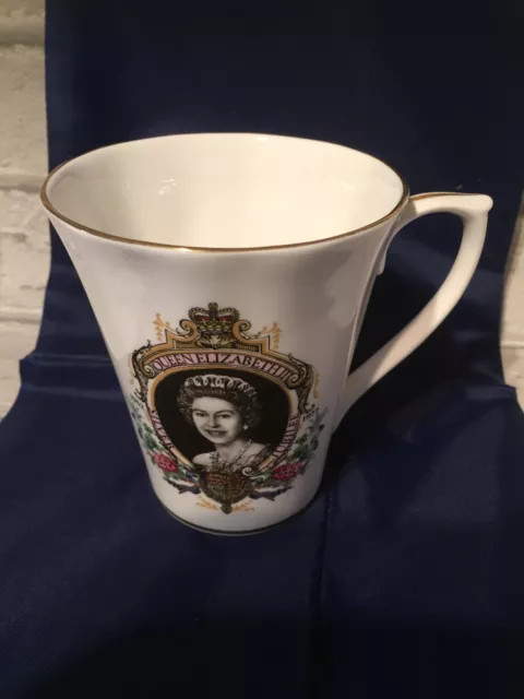 1977 Queen Elizabeth II Silver Jubilee  Mug Bone China  D