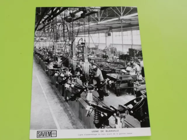 Photo - Saviem - Usine De Blainville - Ligne D'assemblage  - 24 X 18