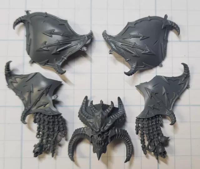 Age of Sigmar Slaves to Darkness Bits Chaos Lord Eternus Drakocephalus Barding