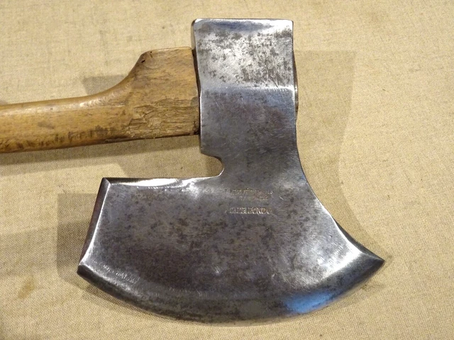 Hache forestière scandinave Gränsfors