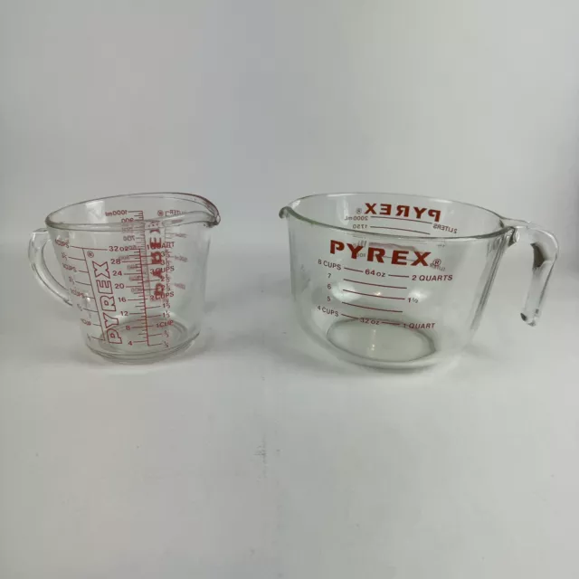 Lot Of 2 VTG PYREX Glass Measuring Clear Cups 4 Cups & 8 Cups Numbers 532 & 564